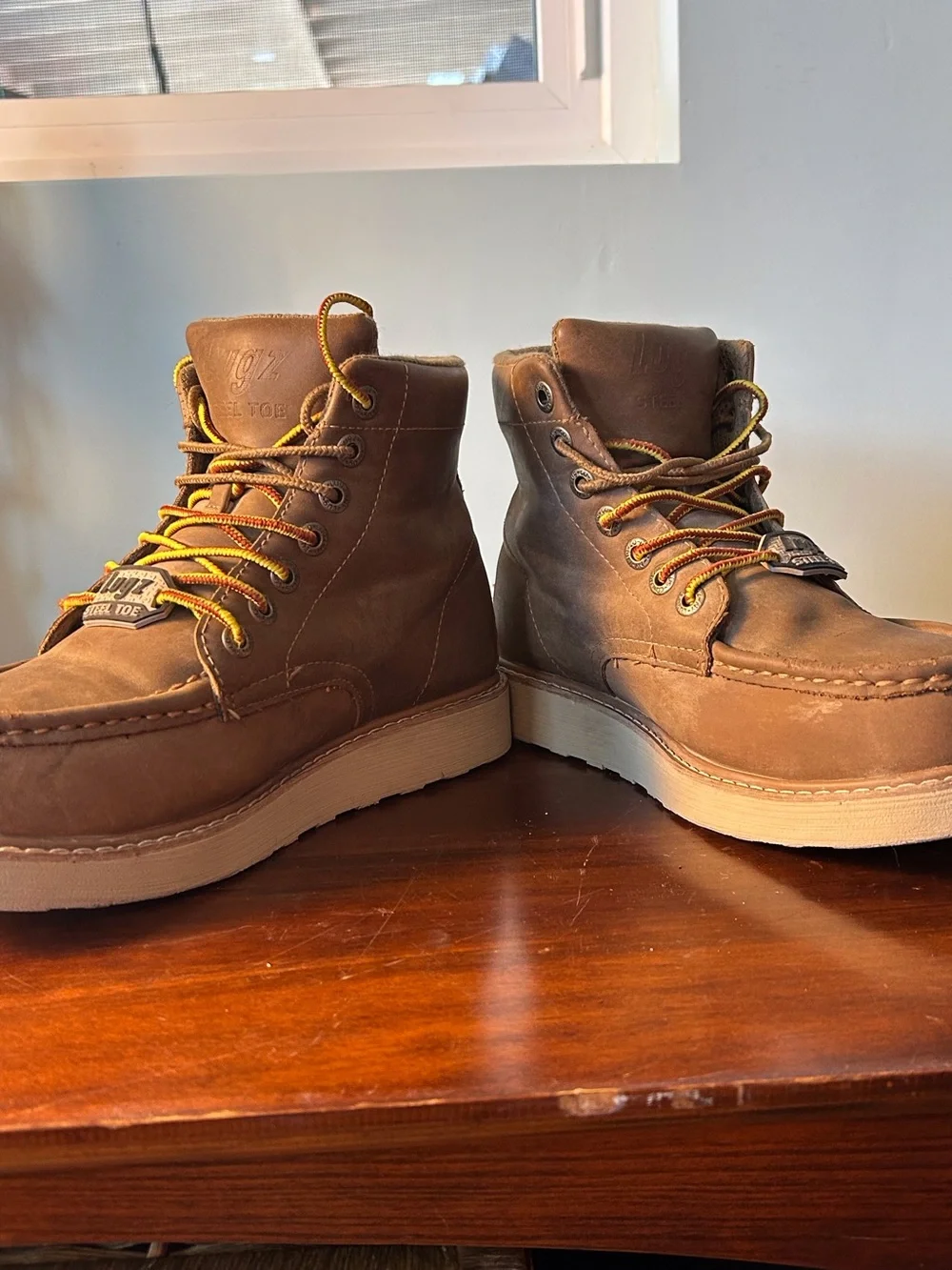 Lugz Brown Monterey Steel-Toe Work Boots Cashew Yellow-Trim Laces Sz 7.5W